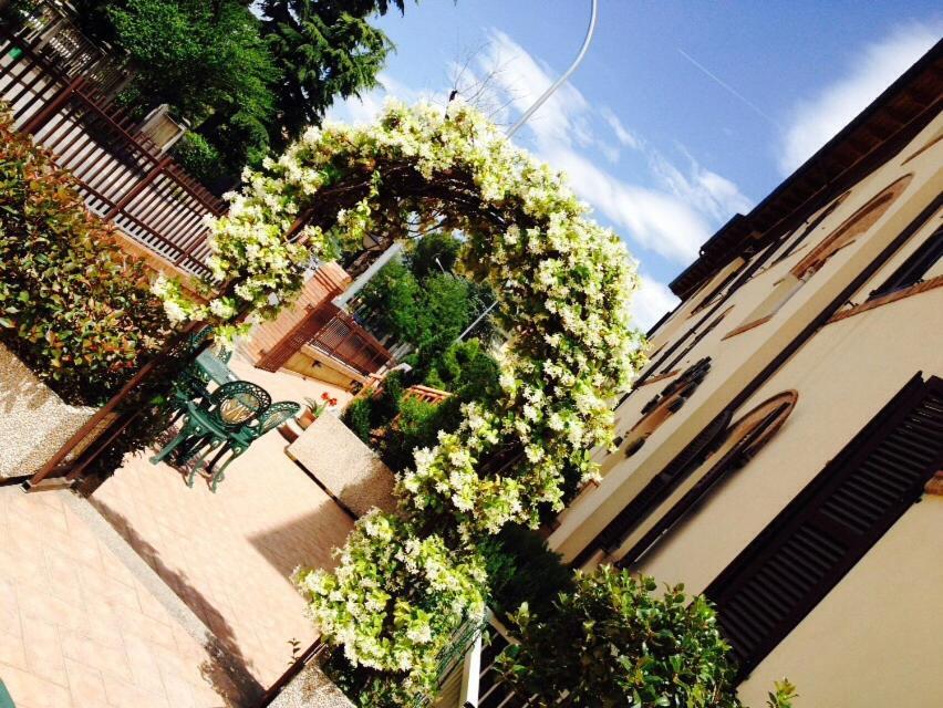 Hotel 2000 Fabriano Exterior foto